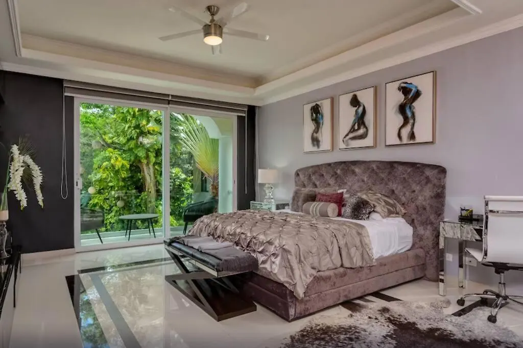 60 Off Lujosa Casa Con Billar Y Alberca Privada Villa Playa del Carmen