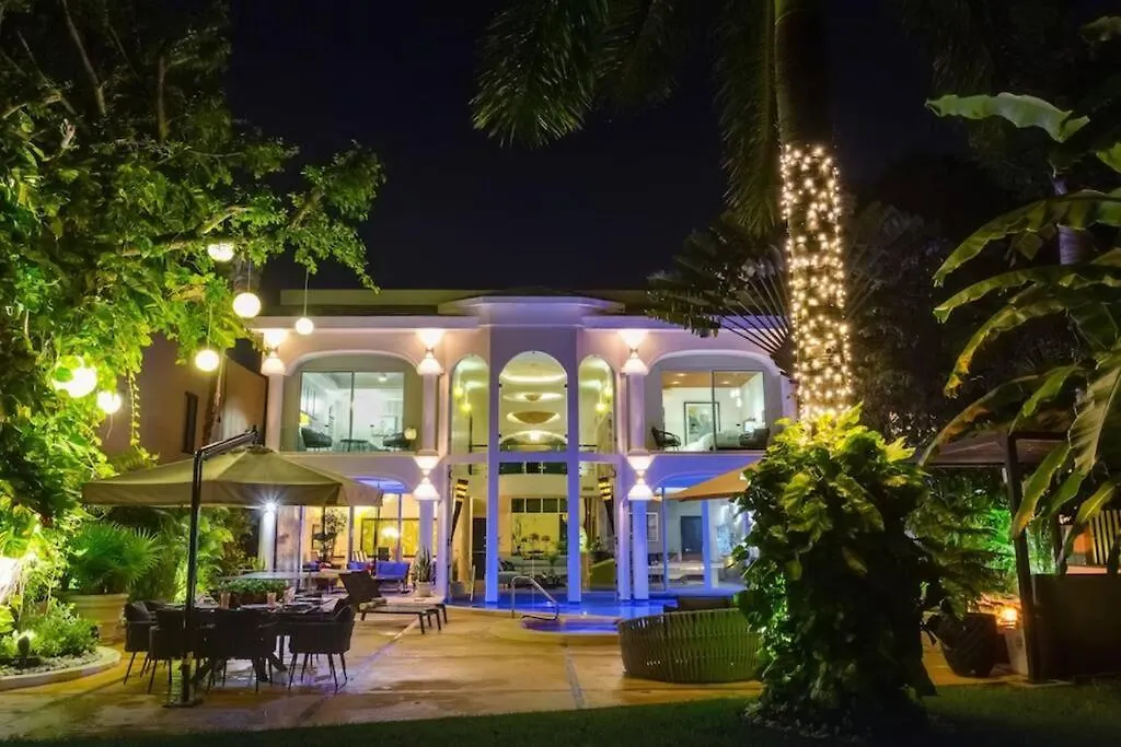 60 Off Lujosa Casa Con Billar Y Alberca Privada Villa Playa del Carmen Holiday home